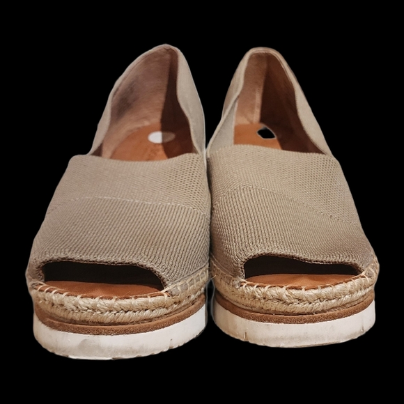 Gentle Souls by Kenneth Cole Women's Elyssa Wedge Platform Size 9 - Picture 4 of 9